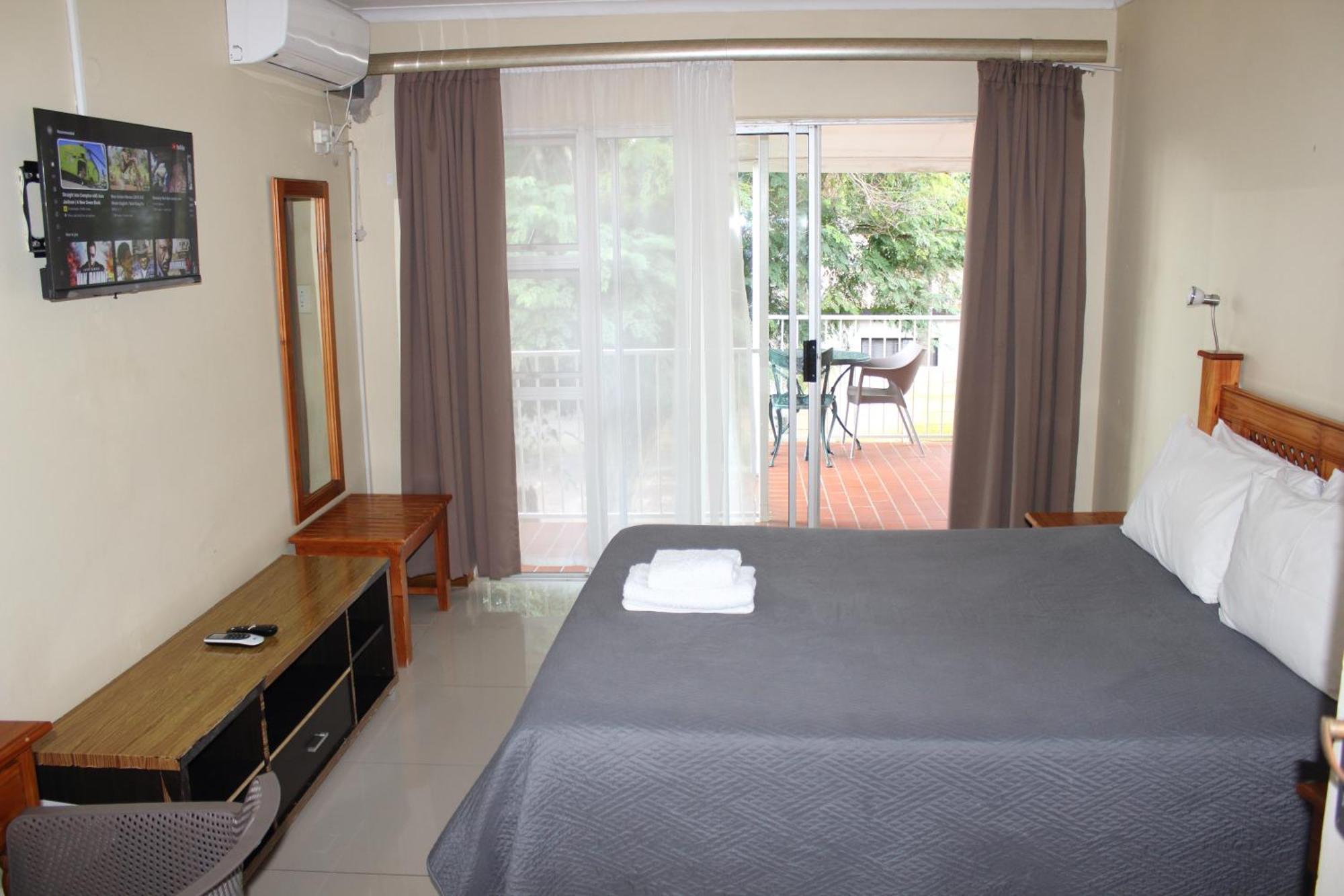 Purple Olive Guest House Претория Екстериор снимка