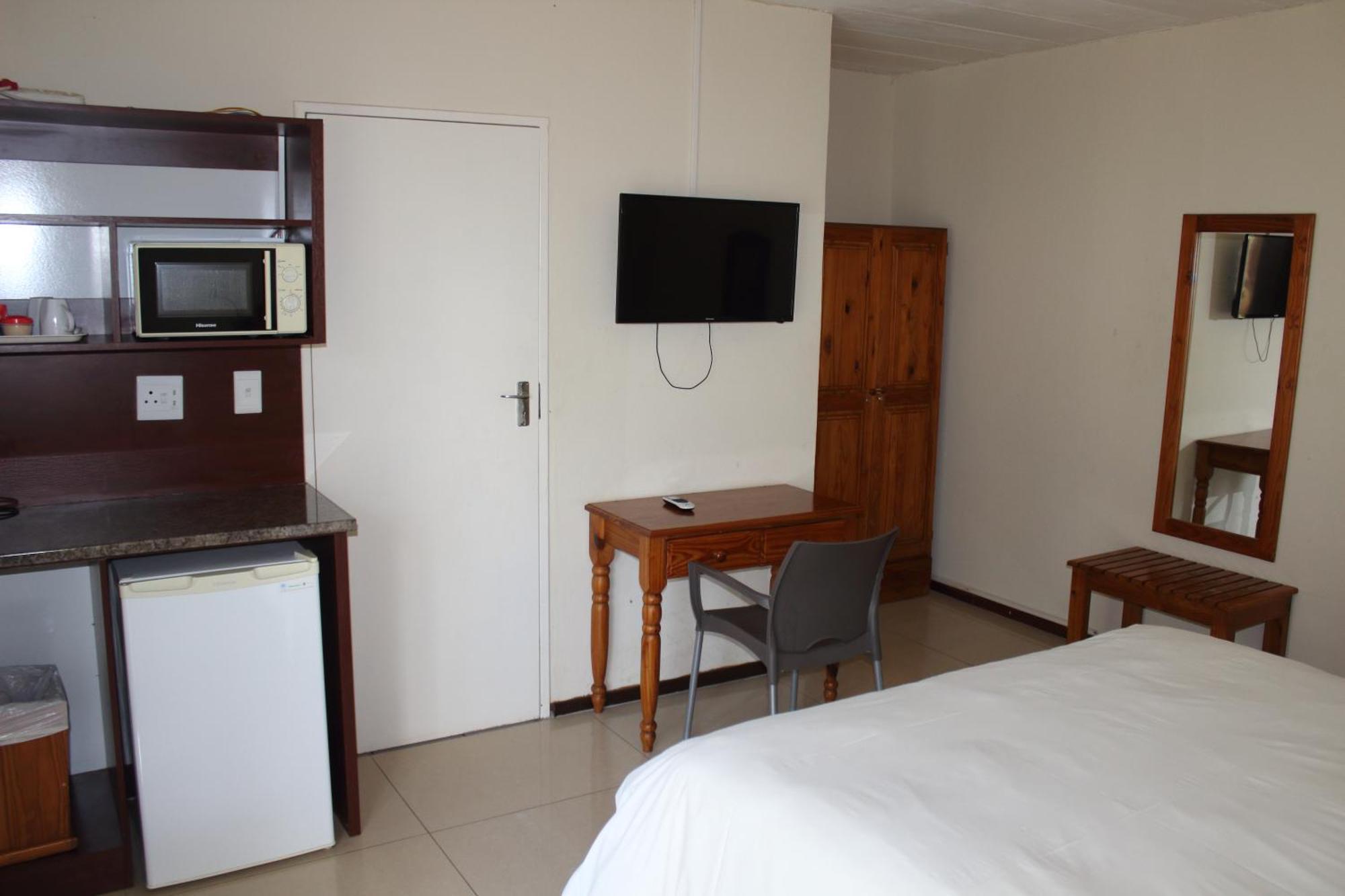 Purple Olive Guest House Претория Екстериор снимка