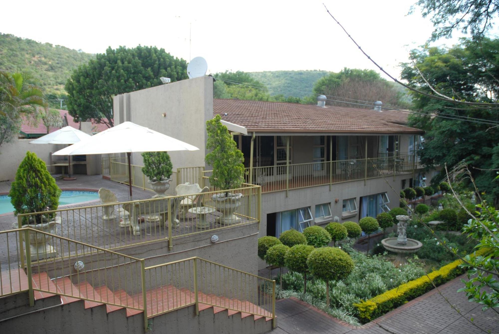 Purple Olive Guest House Претория Екстериор снимка