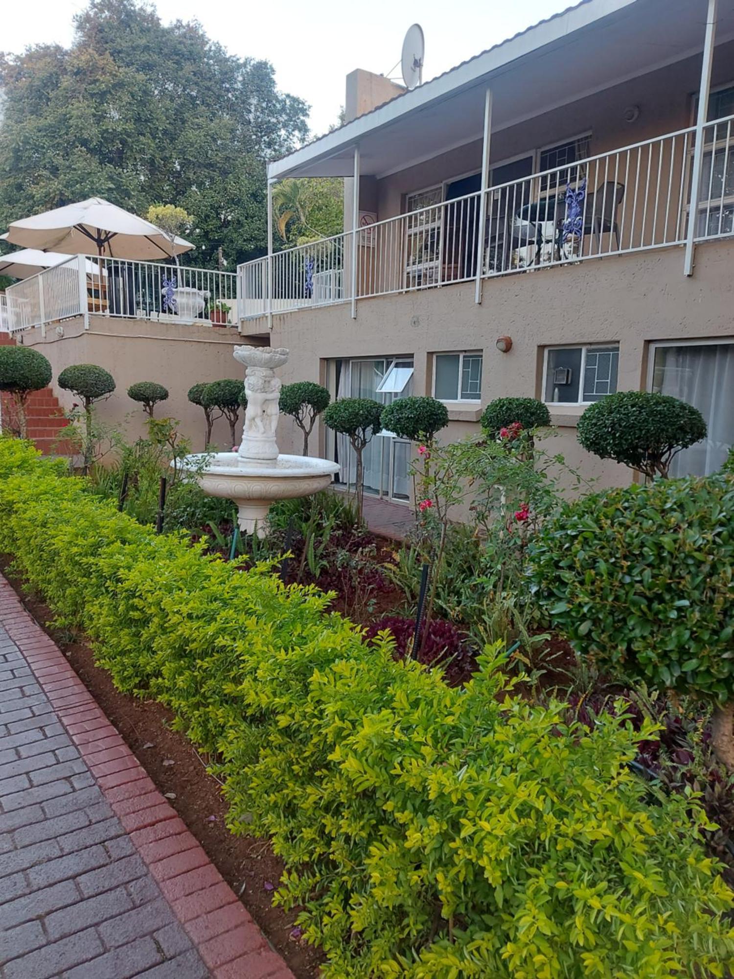 Purple Olive Guest House Претория Екстериор снимка