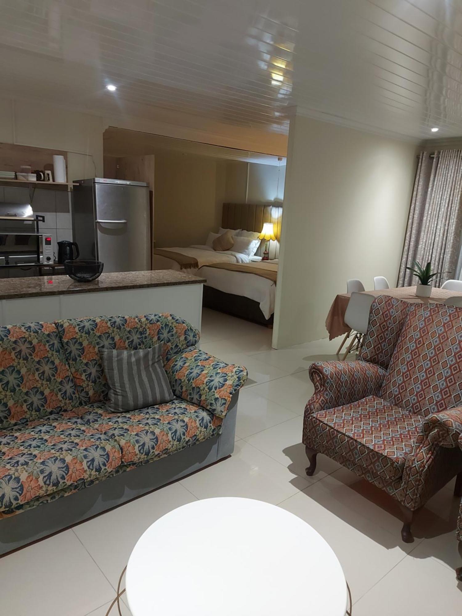 Purple Olive Guest House Претория Екстериор снимка