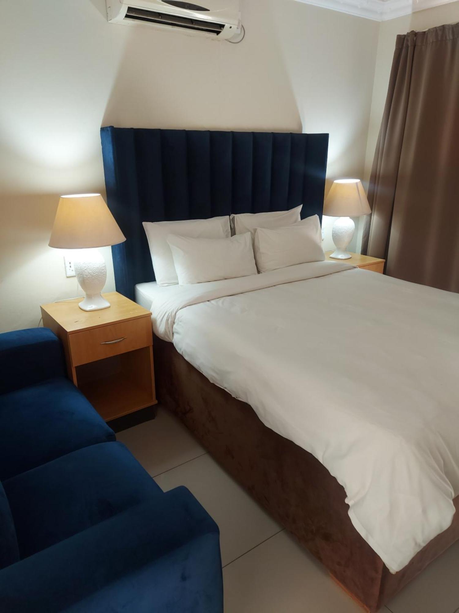 Purple Olive Guest House Претория Екстериор снимка
