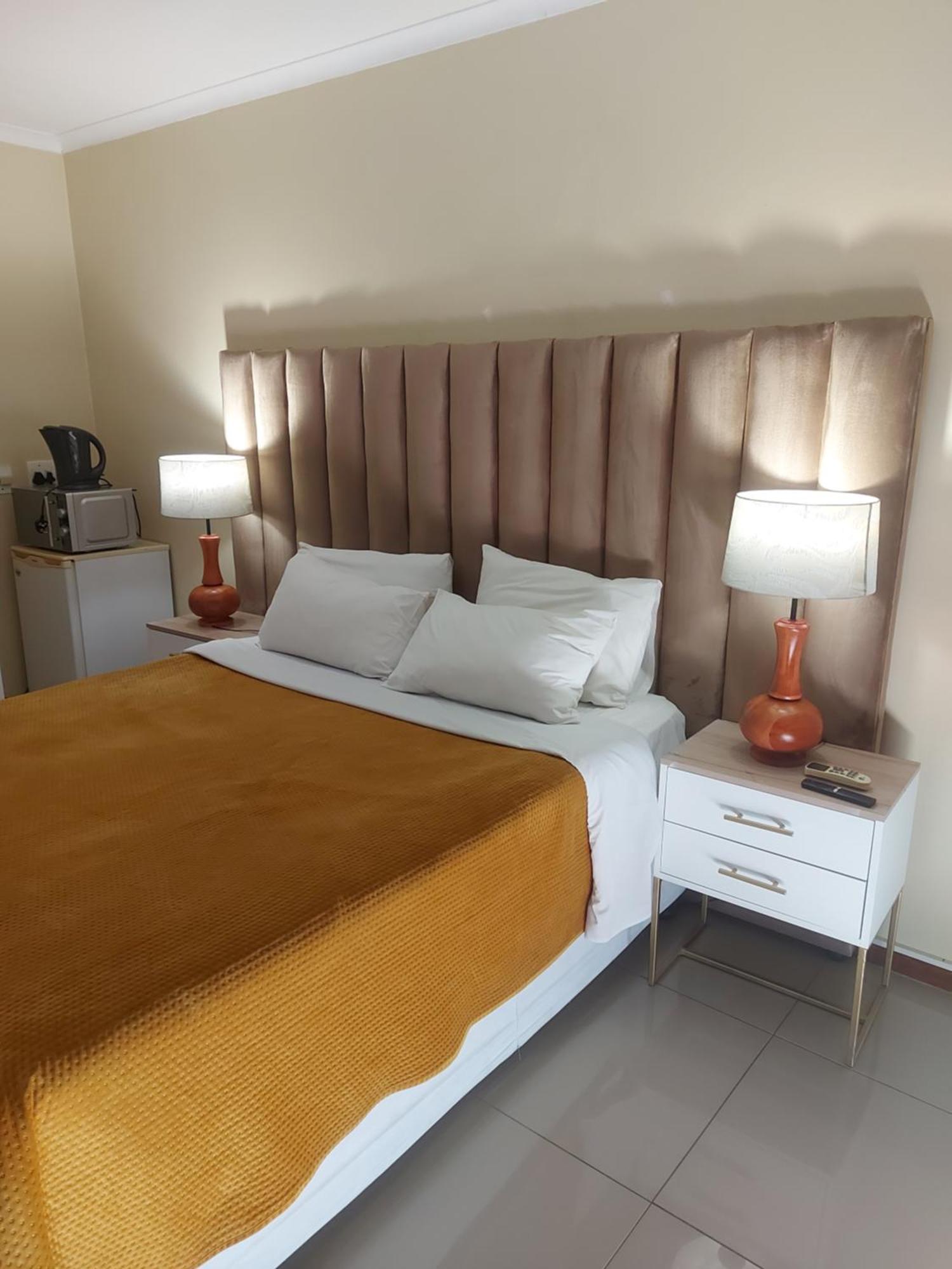Purple Olive Guest House Претория Екстериор снимка